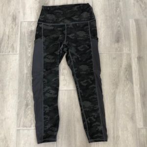 Fabletics high waisted capri legging
